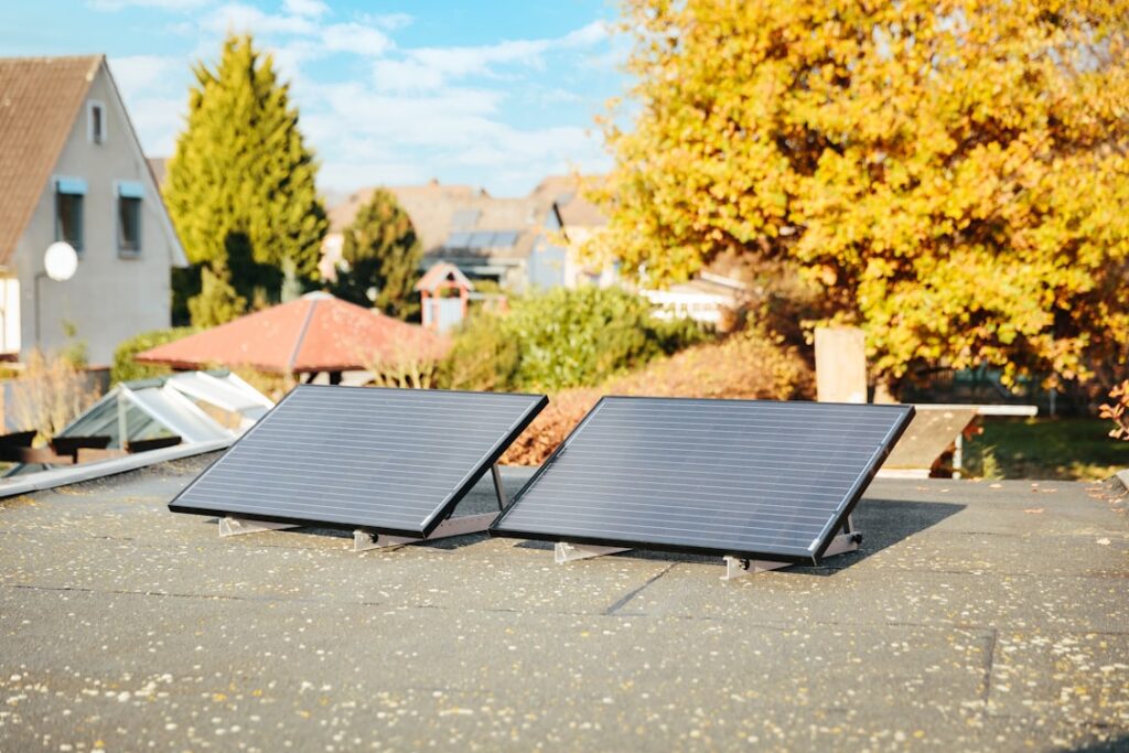 Painéis solares no telhado